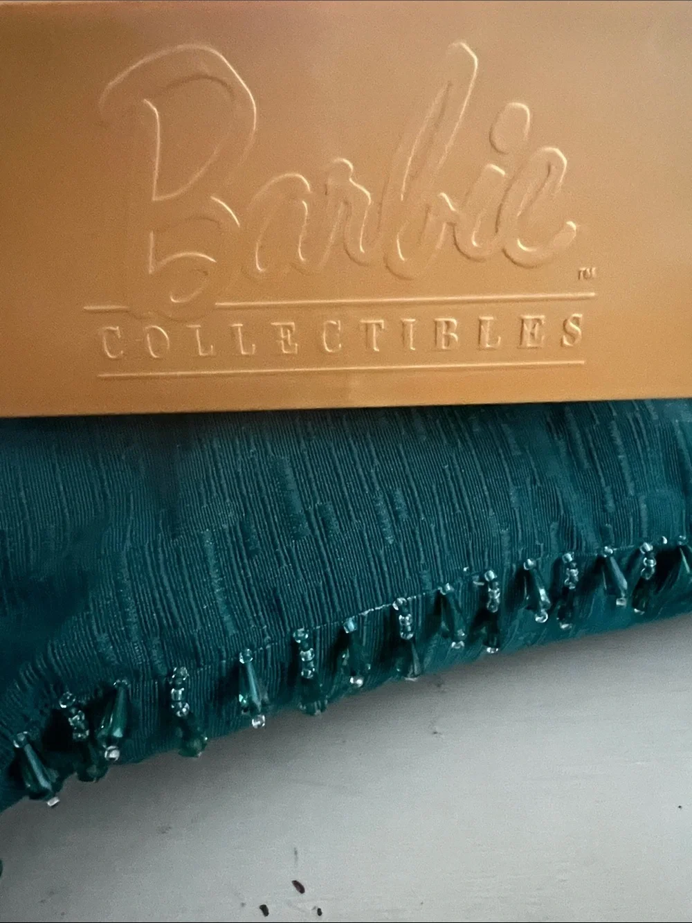 VNT Barbie Snow White 5th in Chil Collector Series NRFB 1998